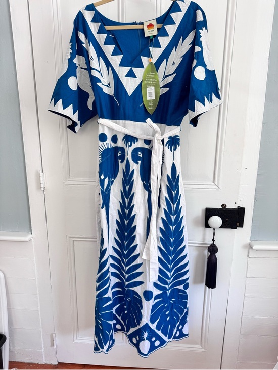 FARM Rio Dresses & Skirts - Farm Rio embroidered pineapple birds, palms maxi dress size large. NWT. $315.